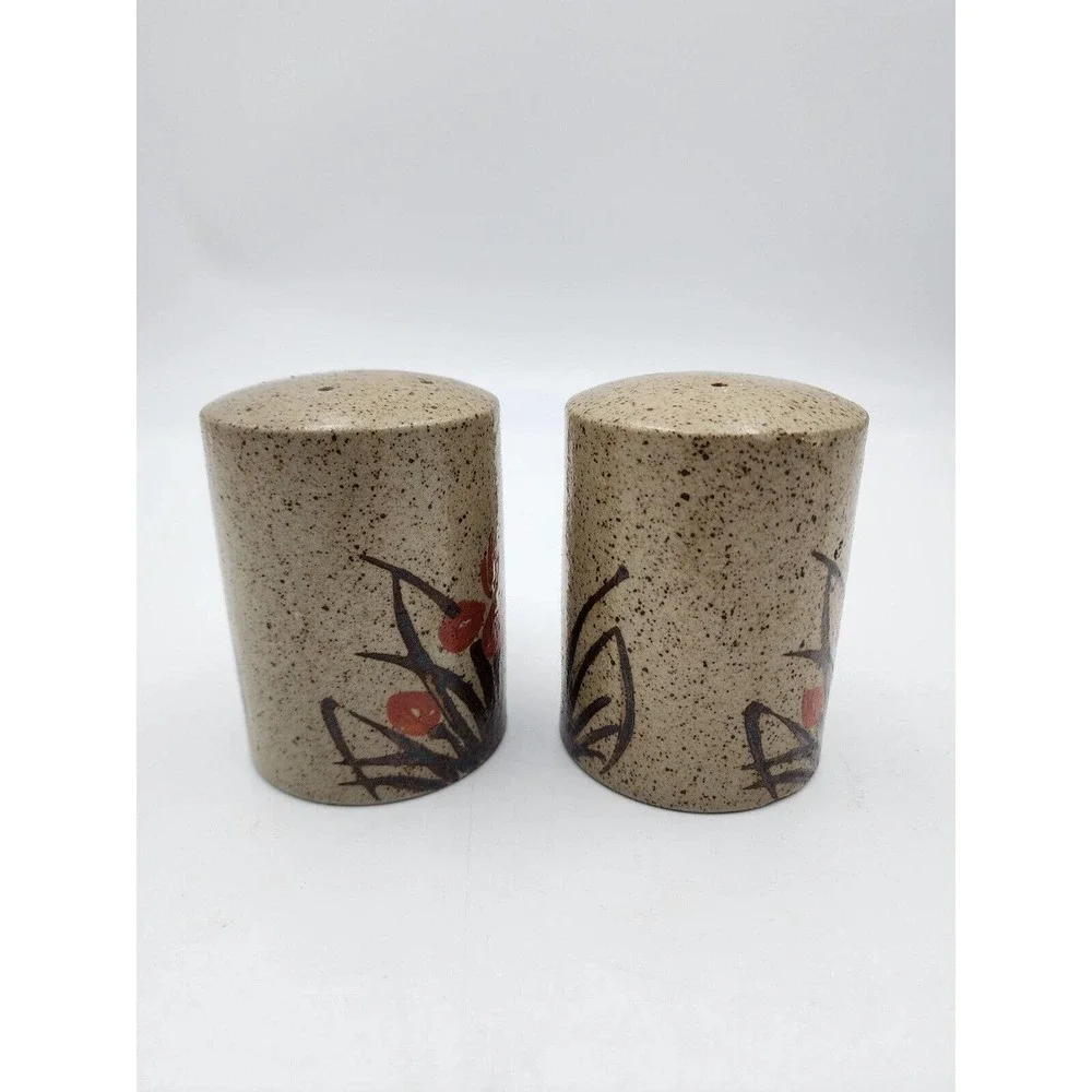 Otagiri Japan Elegant Wheat Pattern Salt Pepper Shaker Set Hand Crafted Vintage
